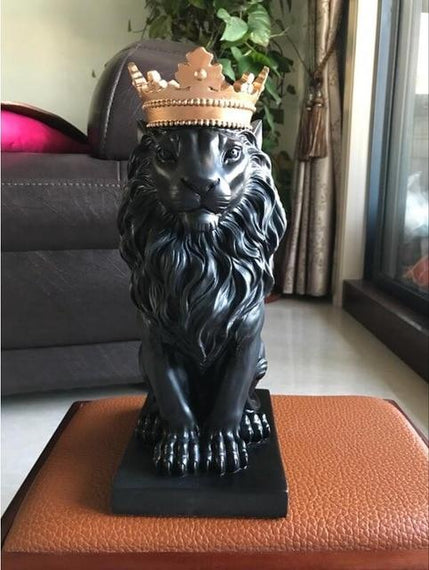 Crown Lion Sculpture